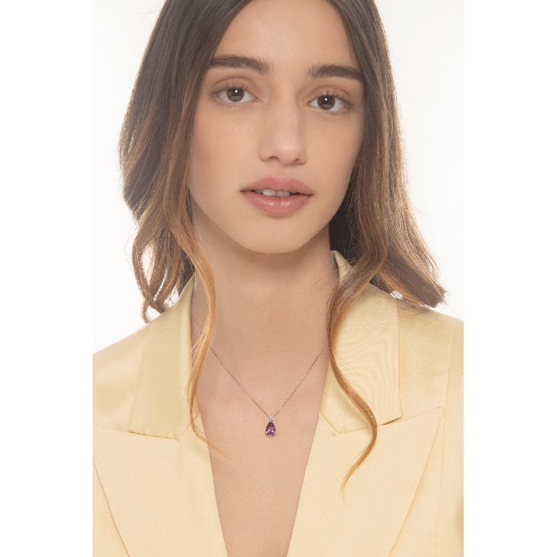 Collar con amatista en gota y diamante oro 750 Collar con amatista en gota y diamante oro 750