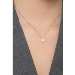 Collar en oro blanco con perla natural de 8 mm y diamante 2