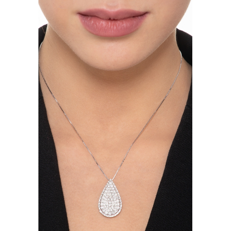 ollar en oro blanco 18K con colgante gota y diamantes ollar en oro blanco 18K con colgante gota y diamantes