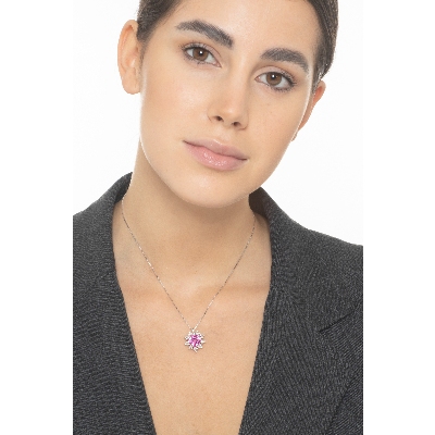 Collar oro 18k con flor de zafiro rosa y pétalos diamantes