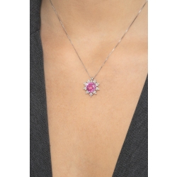 Collar oro 18k con flor de zafiro rosa y pétalos diamantes 2