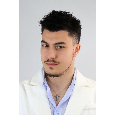 Collar hombre cruz oro blanco 18k con diamantes