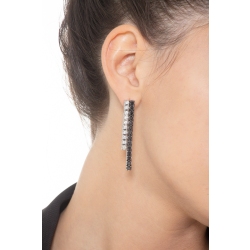 Pendientes de tenis en oro blanco de 18k con diamantes blancos y negros 2