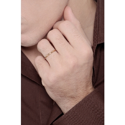 Alianza de boda fina en oro amarillo 18 quilates