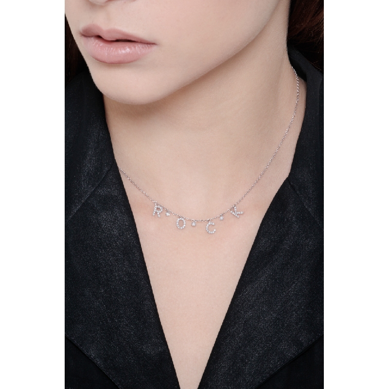 Collar en oro blanco 18k con la palabra ROCK de diamantes  Collar en oro blanco 18k con la palabra ROCK de diamantes
