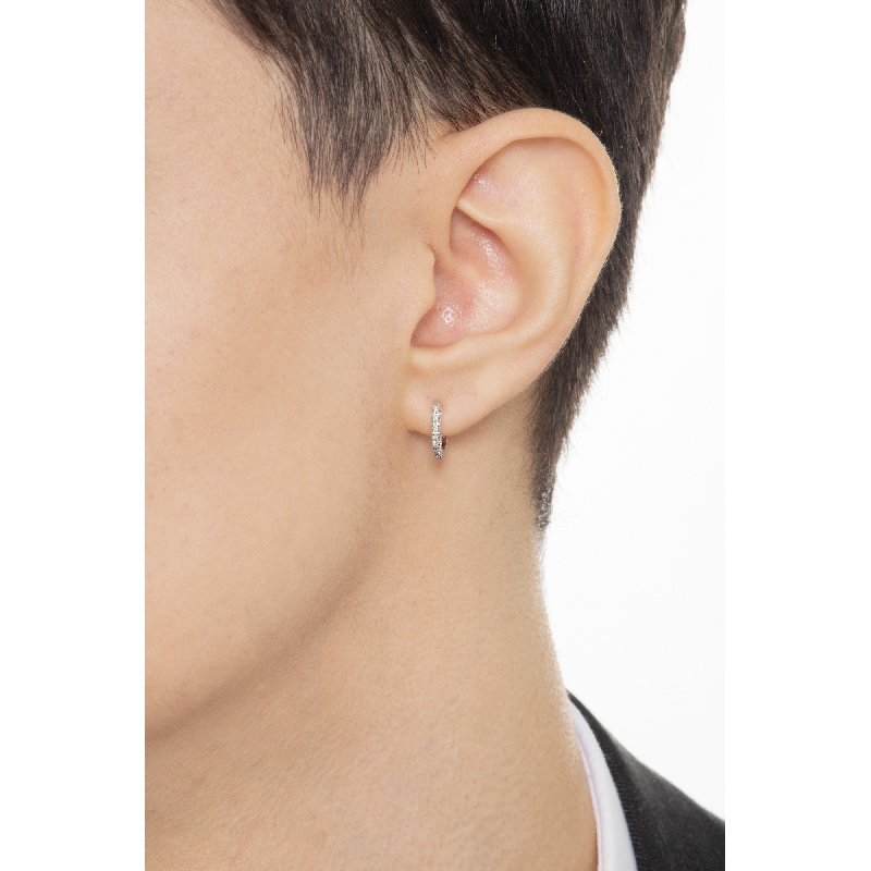 Pendiente suelto en oro blanco 18 quilates con diamantes Pendiente suelto en oro blanco 18 quilates con diamantes