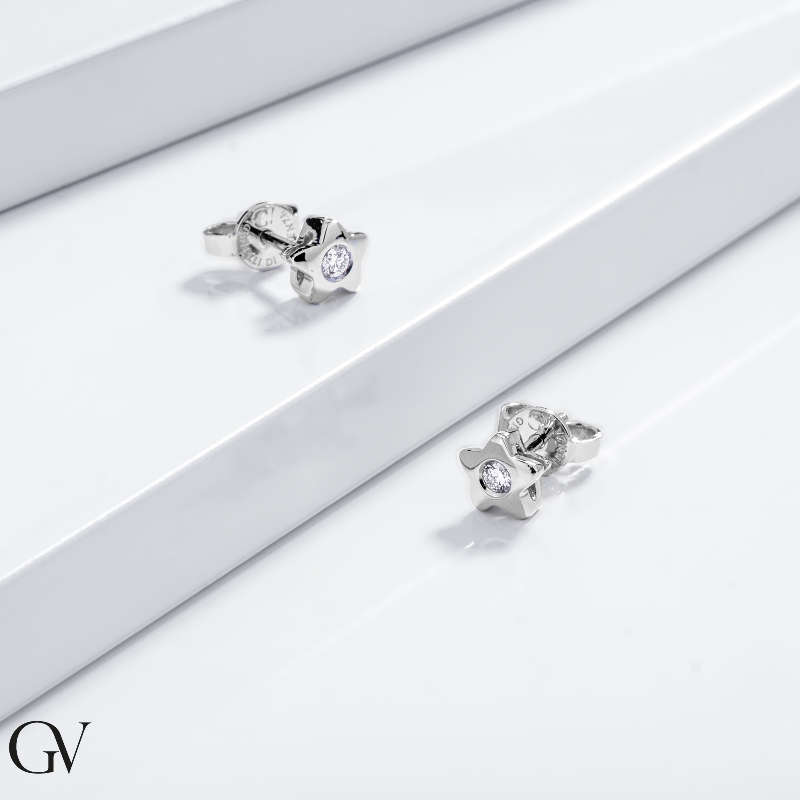 Pendientes estrella con diamantes Oro Blanco 18k