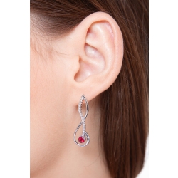 Colgantes en oro blanco de 18k con rubíes y diamantes 2