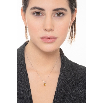 Collar oro blanco 18k con citrino 8x6 mm y diamante