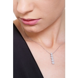 Collar con cinco colgantes ilusion en oro blanco de 18k con diamantes 2