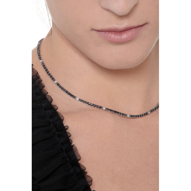 Collar tennis en oro blanco 18k con diamantes negros y blancos