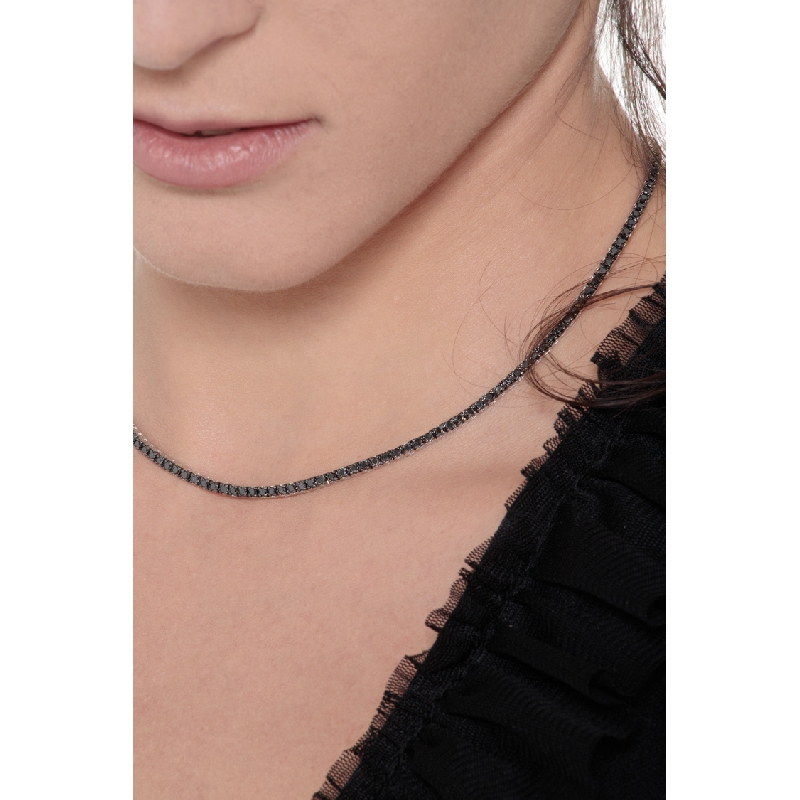 Collar tennis en oro blanco 18k con diamantes negros