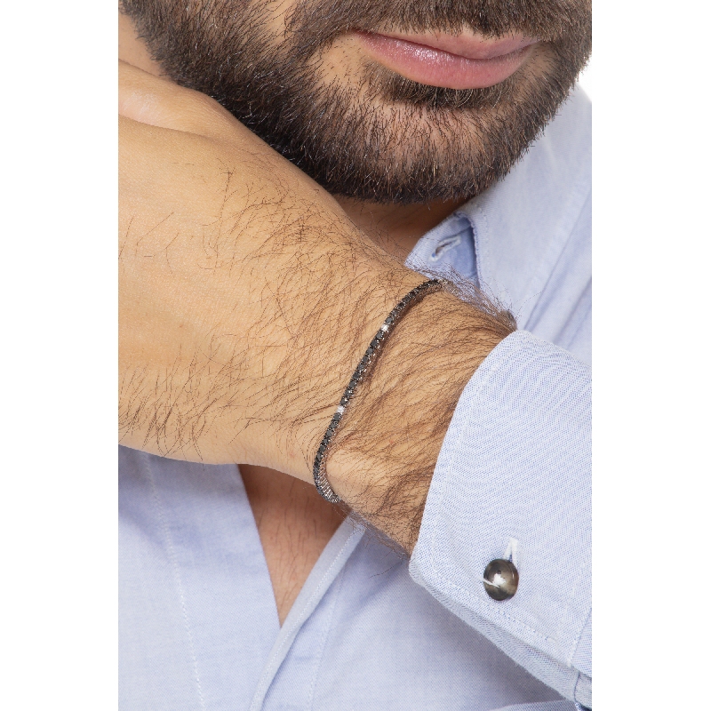 Pulsera Tennis en oro blanco de 18k con diamantes negros y blancos alternados Pulsera Tennis en oro blanco de 18k con diamantes negros y blancos alternados