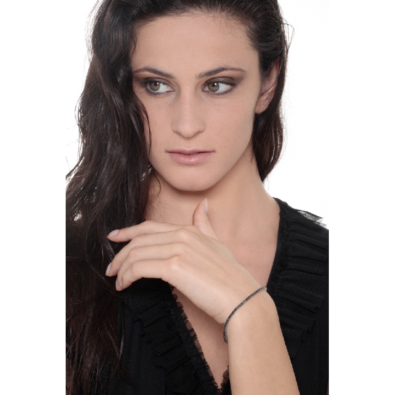 Pulsera Tennis en Oro Blanco 18k y Diamantes Negros