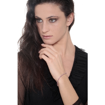 Pulsera Tennis fina en oro blanco de 18k con rubíes