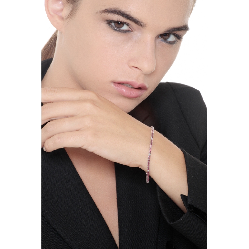 Pulsera Tennis en oro blanco de 18k con rubíes y diamantes