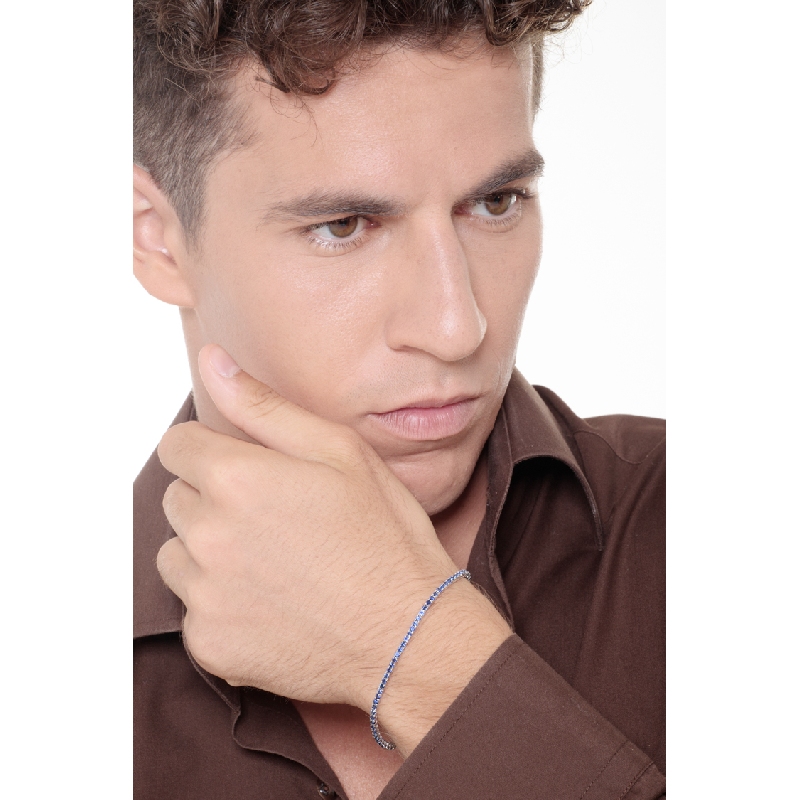 Pulsera Tennis en oro blanco 18 quilates con zafiros azules Pulsera Tennis en oro blanco 18 quilates con zafiros azules