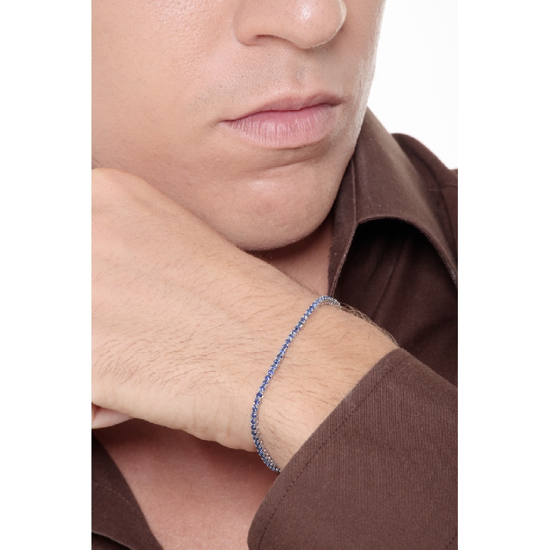 Pulsera Tennis en oro blanco 18 quilates con zafiros azules Pulsera Tennis en oro blanco 18 quilates con zafiros azules