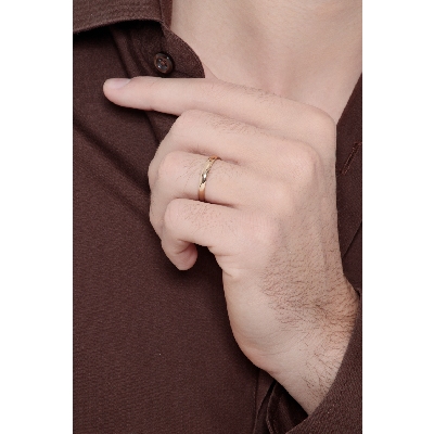 Alianza Unoaerre Cómoda en oro amarillo 18 quilates, ancho 3 mm