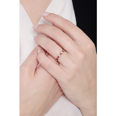 Anillo Eternity 5 Piedras Oro Amarillo 18k Diamantes y Rubíes