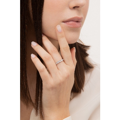 Anillo Eternity de Oro Blanco y Diamantes