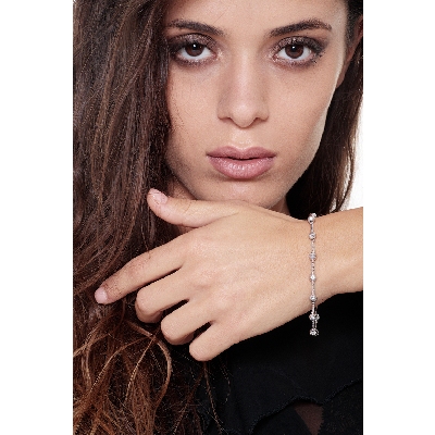 Pulsera en Oro Blanco 18k con bolitas diamantadas de 19 cm