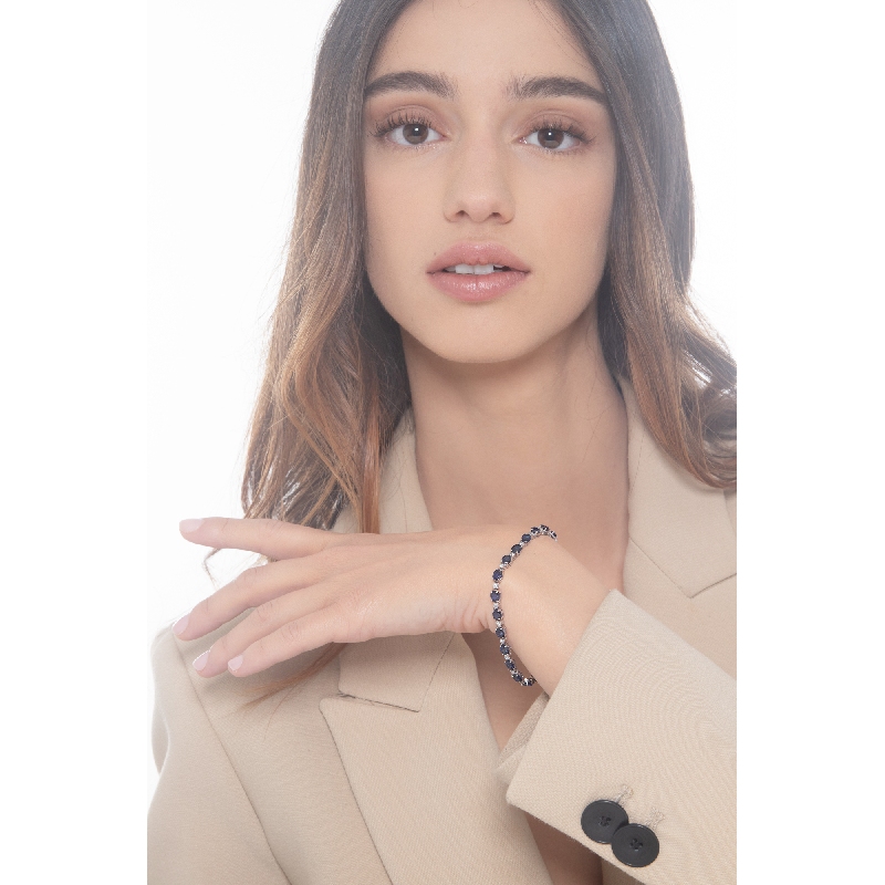 Pulsera alternada de oro 18 quilates con zafiros azules y diamantes Pulsera alternada de oro 18 quilates con zafiros azules y diamantes