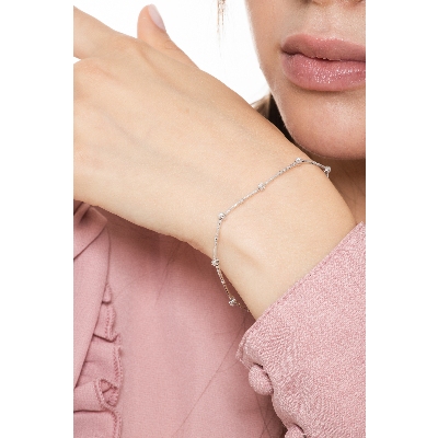 Pulsera tenis alternada oro blanco de 18 quilates con diamantes