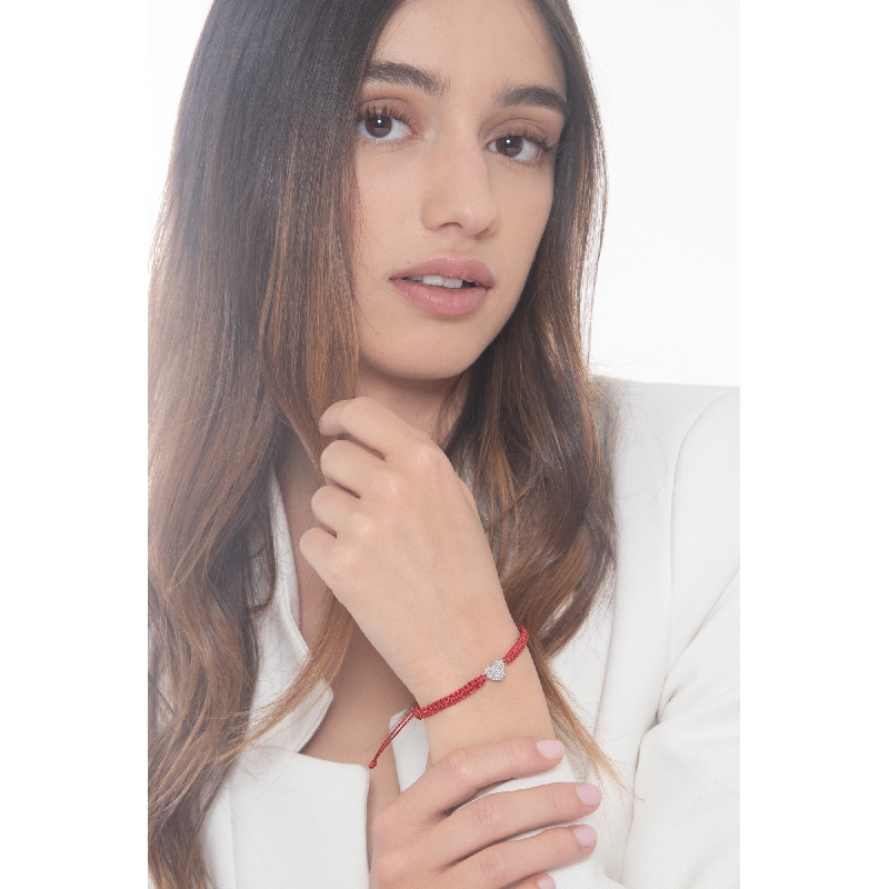 Pulsera con corazón en oro blanco 18k y diamantes Pulsera con corazón en oro blanco 18k y diamantes