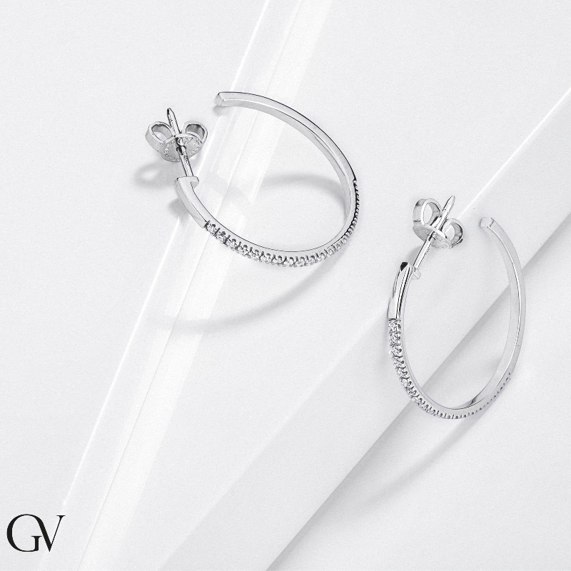 Pendientes aro en oro blanco 18k con diamantes Pendientes aro en oro blanco 18k con diamantes