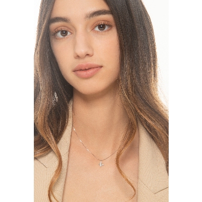 Collar en oro blanco 18k mariposa en diamantes