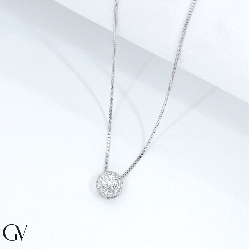 Collar oro blanco 18 quilates con diamantes y diamante central Collar oro blanco 18 quilates con diamantes y diamante central