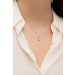 Collar en oro blanco 18k con colgante de candado y corazon 2
