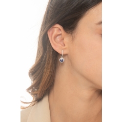 Pendientes de oro blanco de 750 con zafiros azules  2
