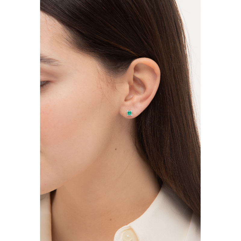 Pendientes con esmeralda y diamantes 