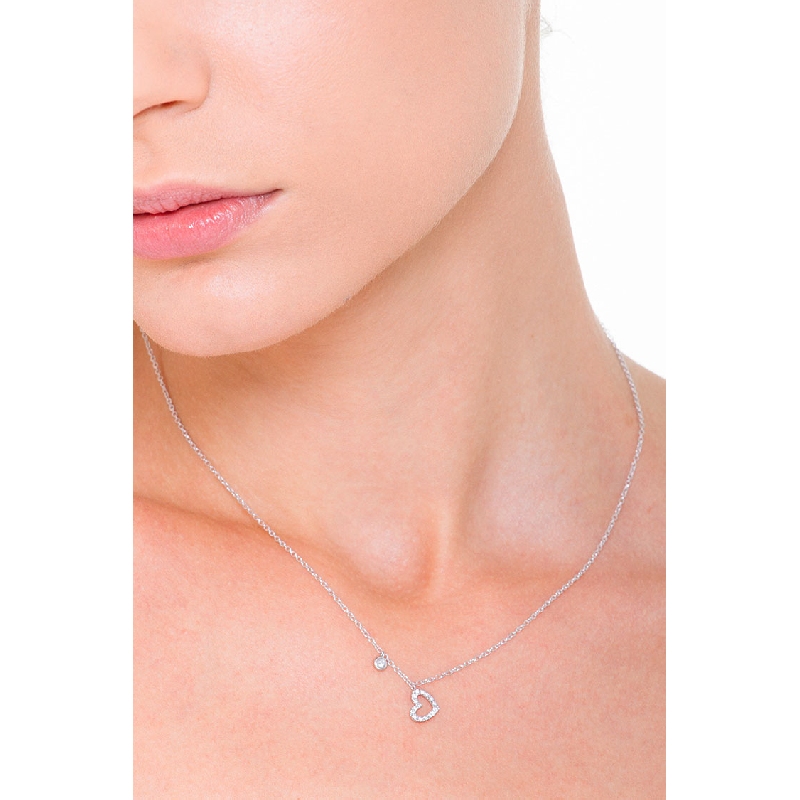 Collar colgante de oro blanco de 18 quilates y diamantes en forma de corazón Collar colgante de oro blanco de 18 quilates y diamantes en forma de corazón