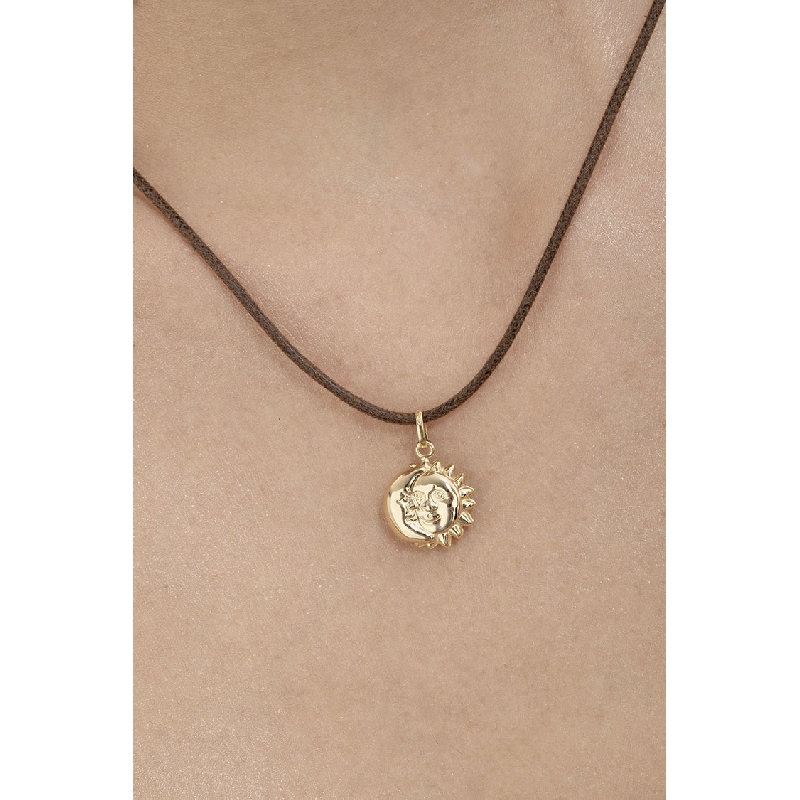 Colgante sol y luna en oro amarillo 18k