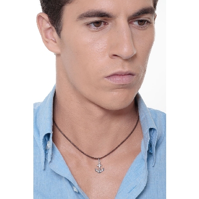 Colgante Áncora en oro blanco 18k