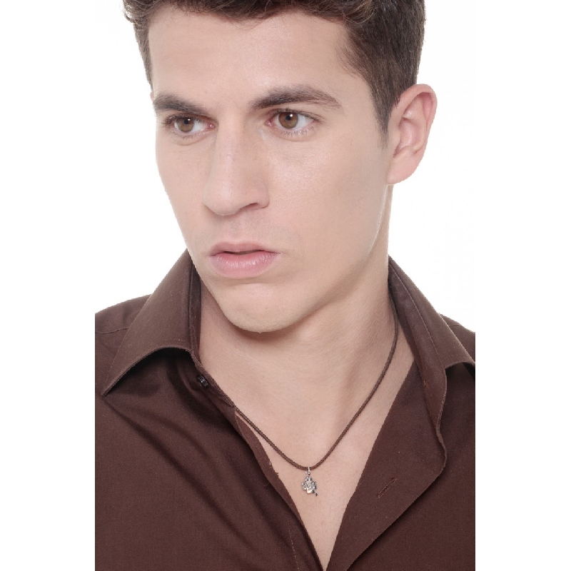 Colgante Oro Blanco 18k con forma de trébol