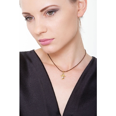 Colgante para niña en oro blanco, amarillo y rosa 18k.