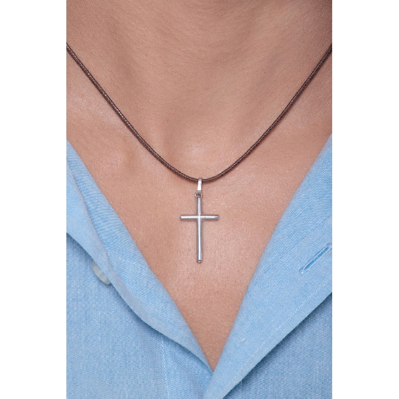 Colgante cruz clásica Oro Blanco 18k