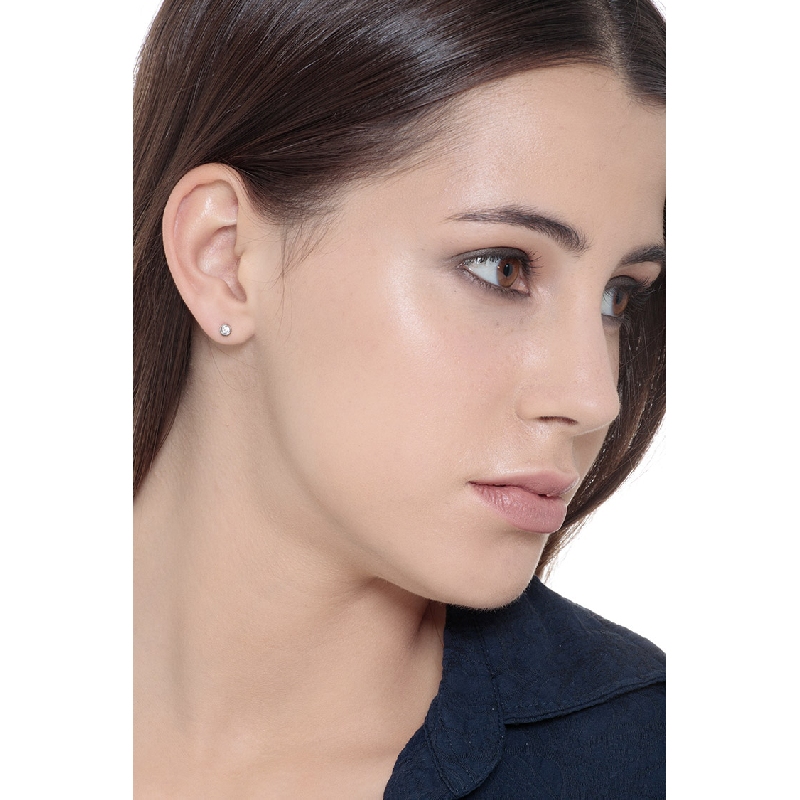 Pendientes de botón en oro blanco 18K con circonitas Pendientes de botón en oro blanco 18K con circonitas