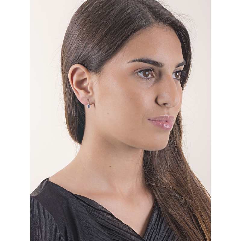 Pendientes en oro blanco 18K con circonitas