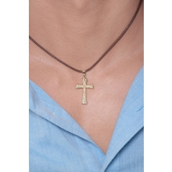 Colgante cruz en oro amarillo de 18k diamantado 2